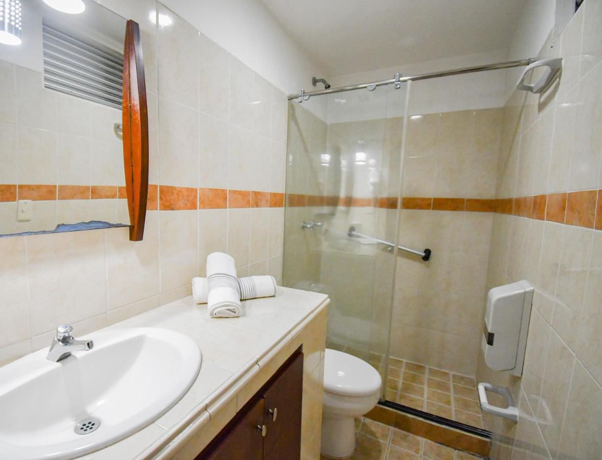 Hotel Monarca Armenia Εξωτερικό φωτογραφία