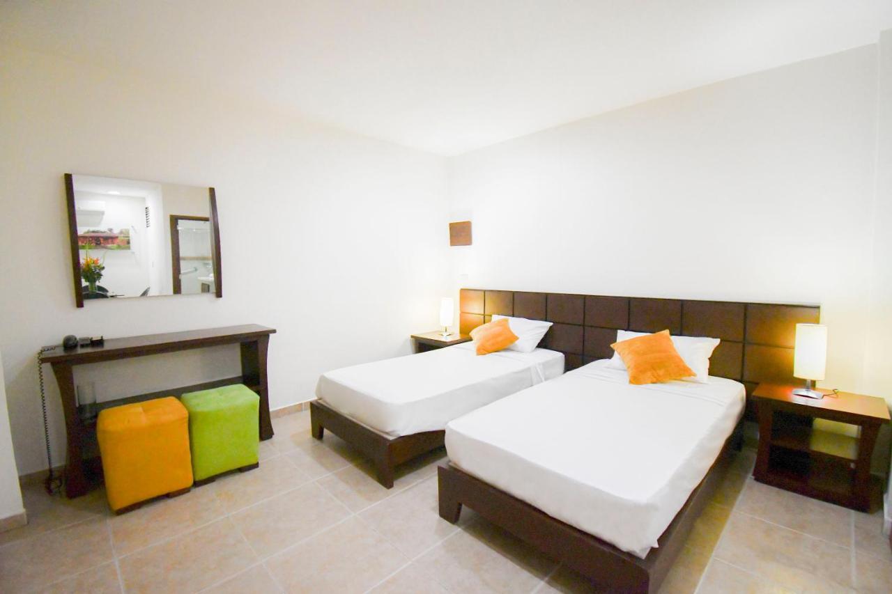 Hotel Monarca Armenia Εξωτερικό φωτογραφία