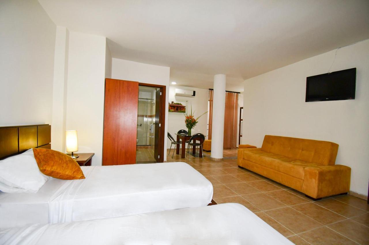 Hotel Monarca Armenia Εξωτερικό φωτογραφία