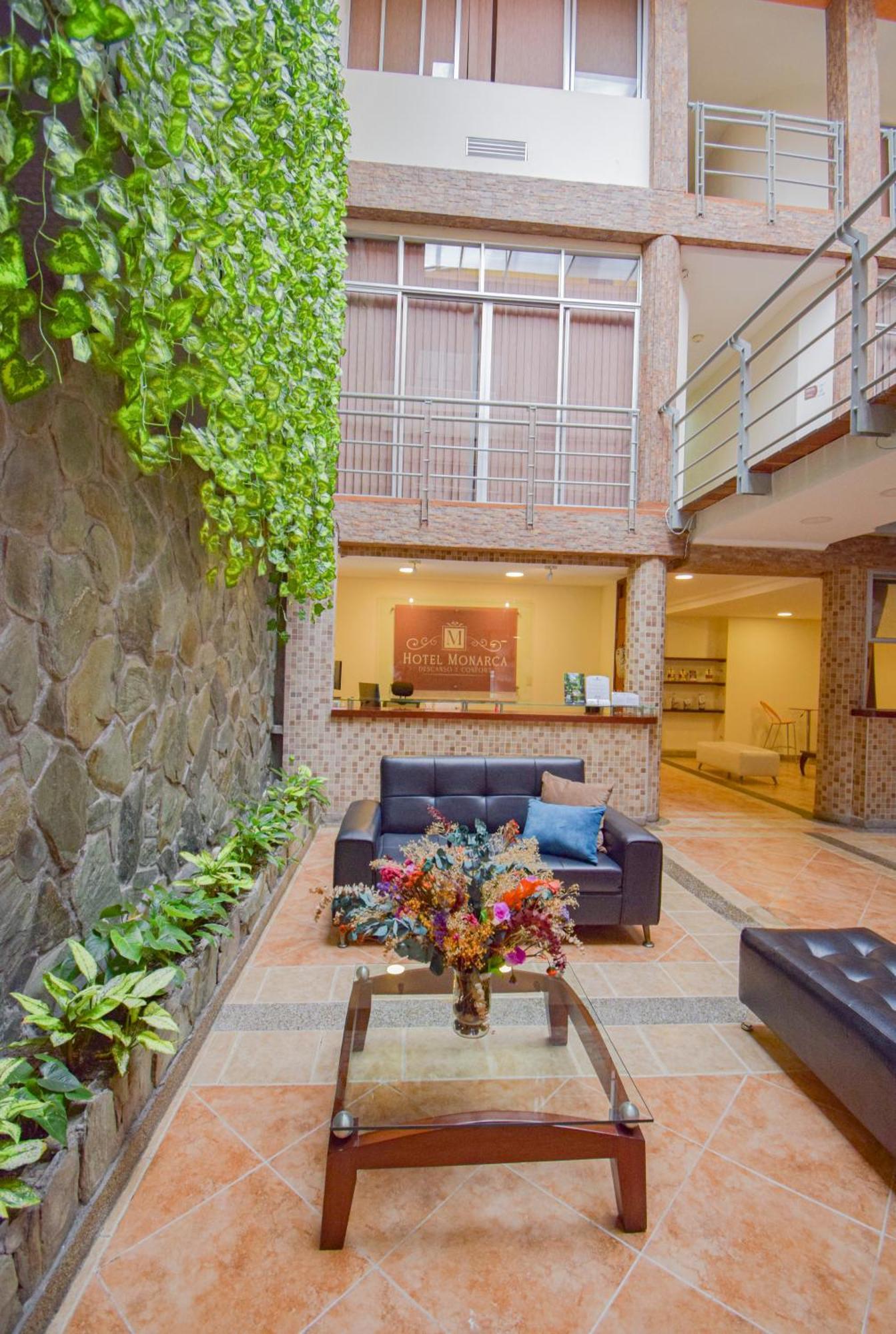 Hotel Monarca Armenia Εξωτερικό φωτογραφία